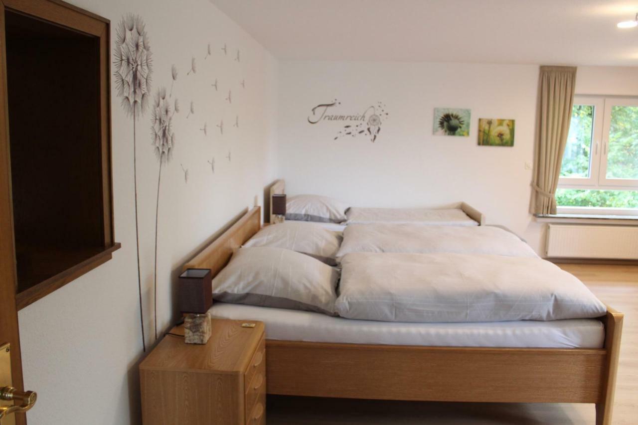 Ferienwohnung & Gaestezimmer Schrichten Schmallenberg Exterior photo